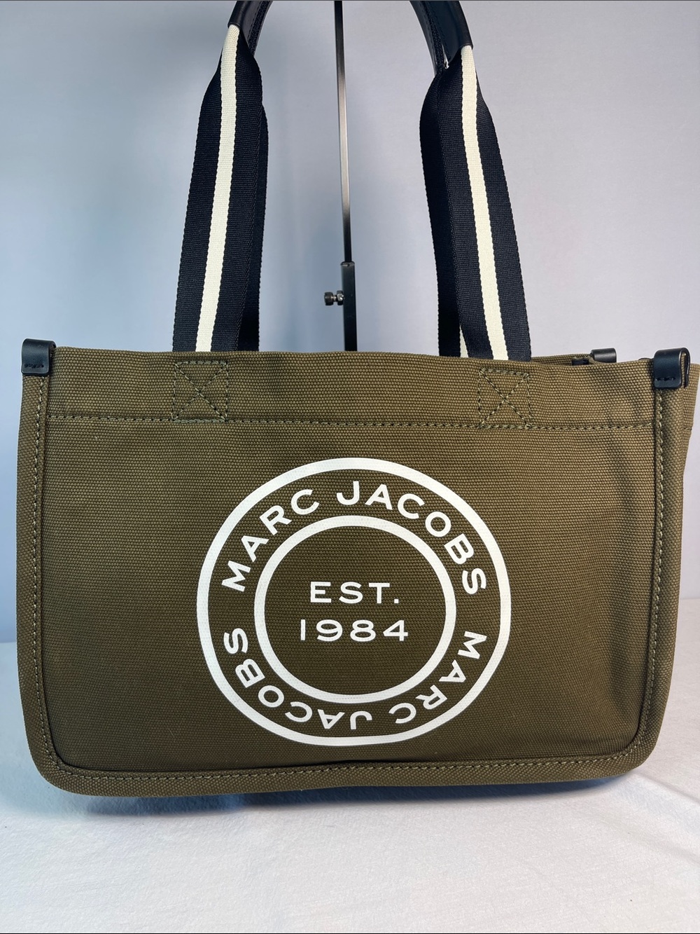 Marc Jacobs Medium Signet Canvas Tote Olive H050M06FA21